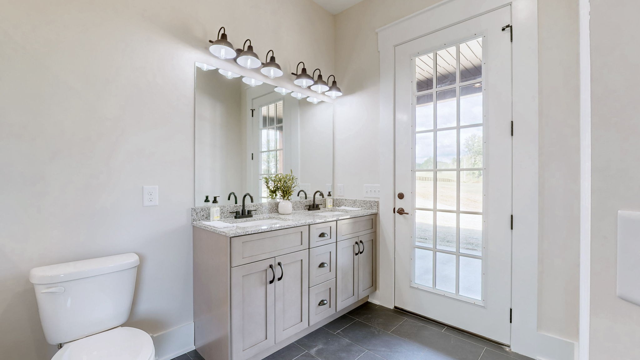 882 Warner Bridge Road Shelbyville, TN 37160 - Photo 25 of 38 Gallery Image 25