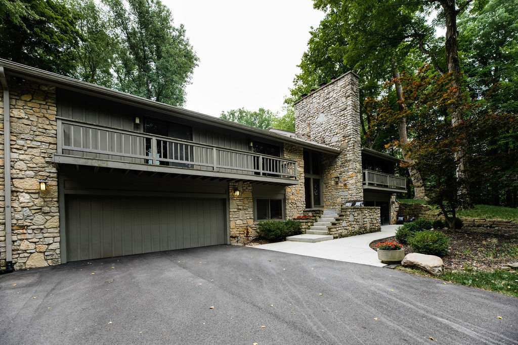 7965 Lantern Road Indianapolis, IN 46256 - Photo 1 of 36 Gallery Image 1