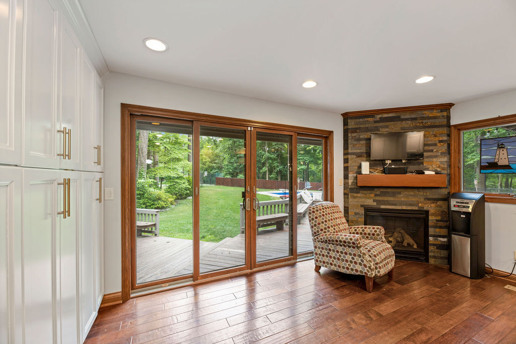 7965 Lantern Road Indianapolis, IN 46256 - Photo 12 of 36 Gallery Image 12
