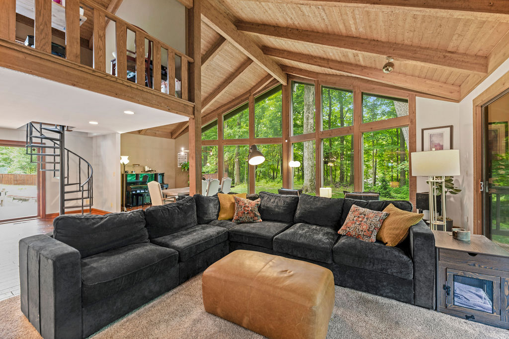7965 Lantern Road Indianapolis, IN 46256 - Photo 3 of 36 Gallery Image 3