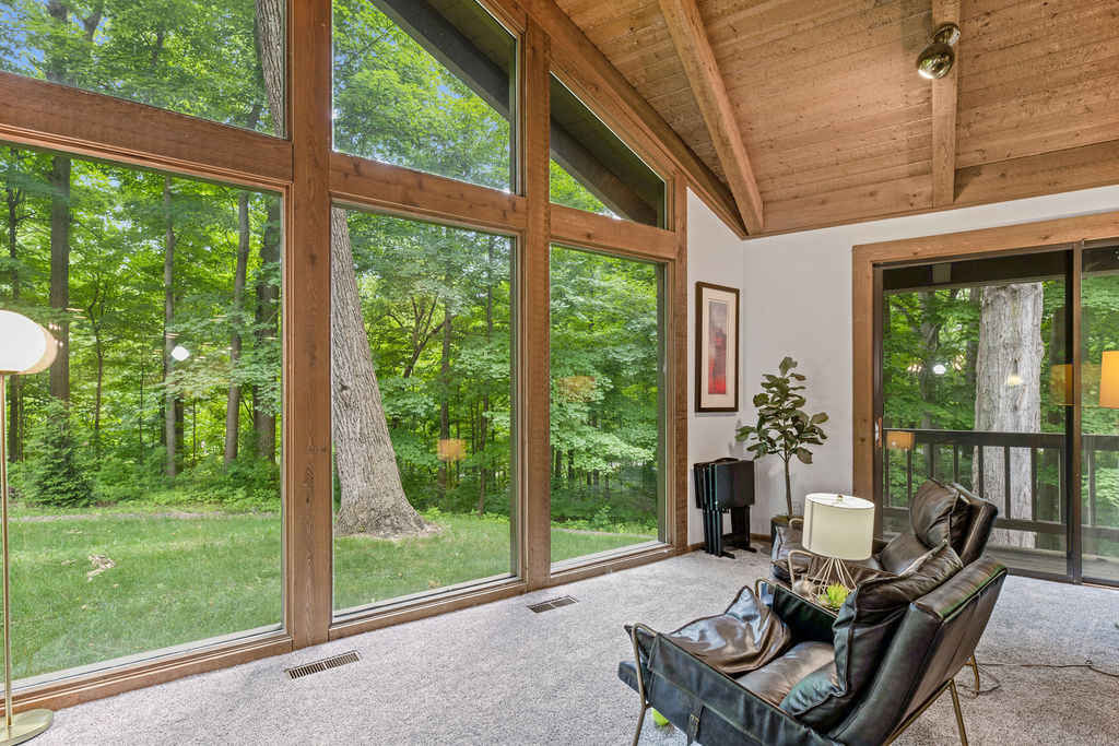 7965 Lantern Road Indianapolis, IN 46256 - Photo 5 of 36 Gallery Image 5