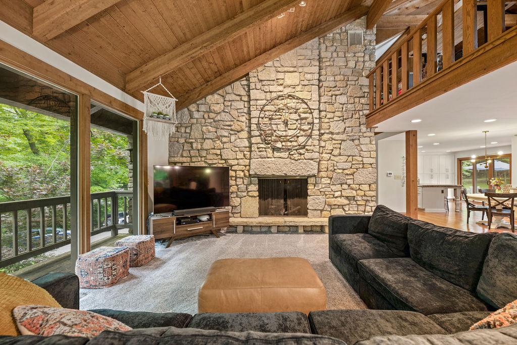 7965 Lantern Road Indianapolis, IN 46256 - Photo 6 of 36 Gallery Image 6