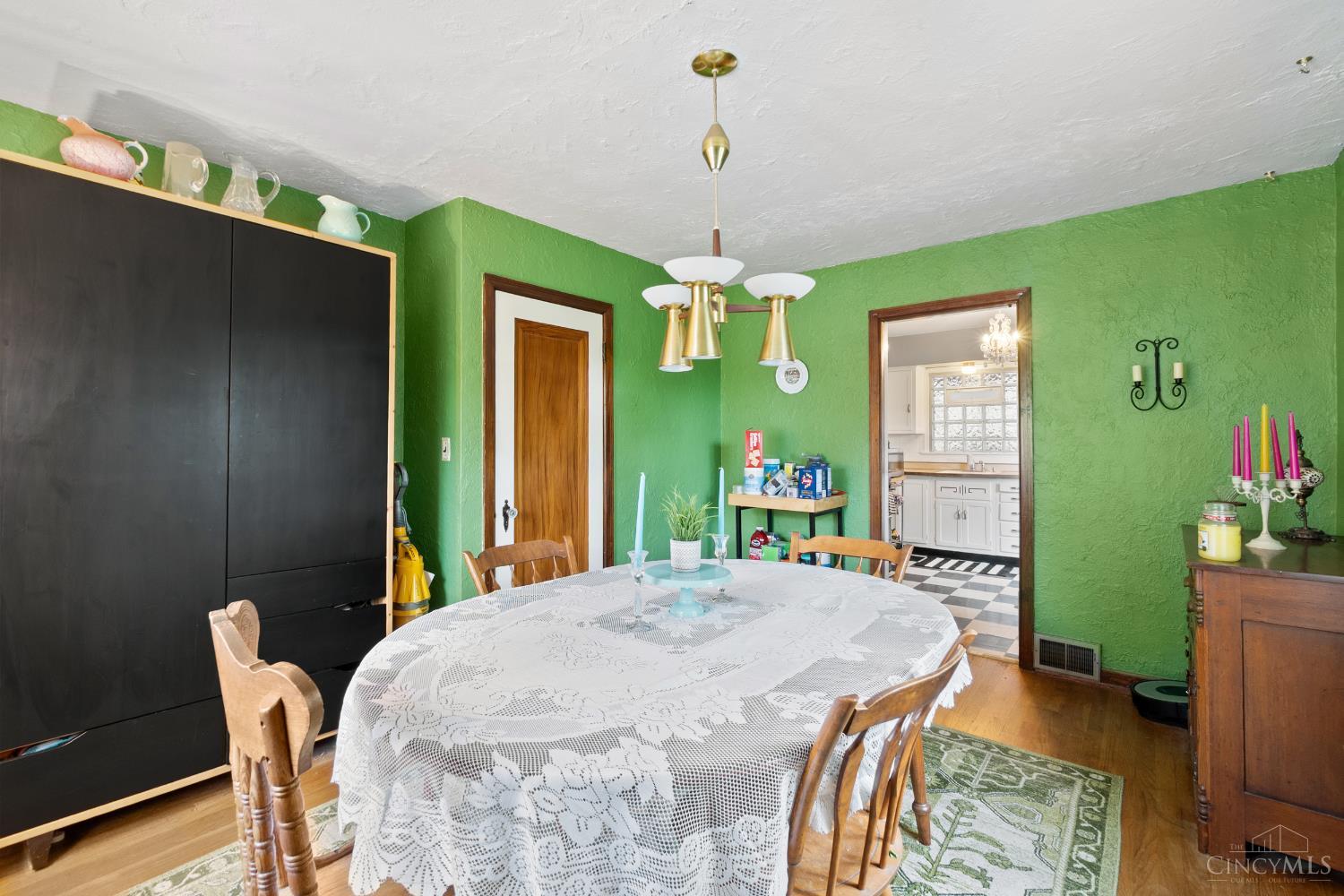 2234 West North Bend Road Cincinnati, OH 45239 - Photo 8 of 27