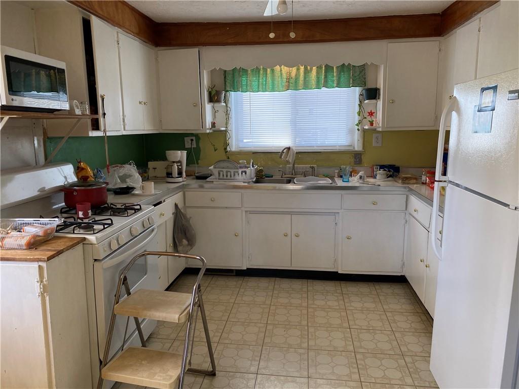 128 Emahiser Road Apollo, PA 15613 - Photo 9 of 17