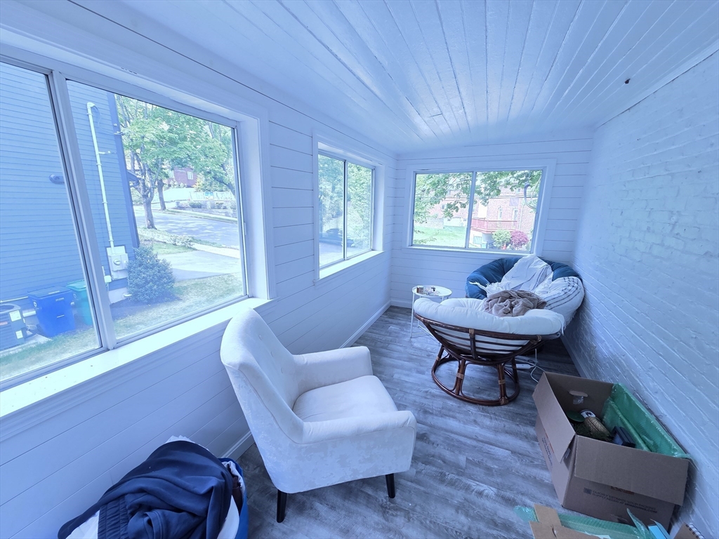 12-14 Louise Road, Unit 14 Chestnut Hill, MA 02467 - Photo 15 of 16