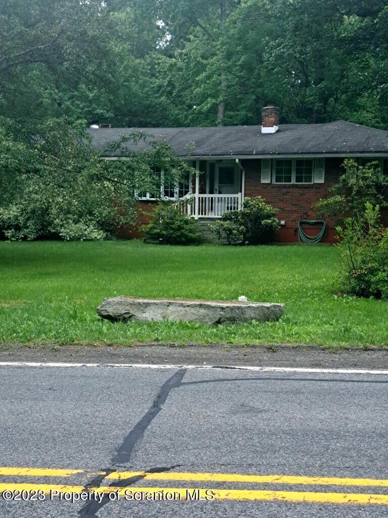 319 Blue Shutters Road Moscow, PA 18444 - Photo 1 of 27 Gallery Image 1