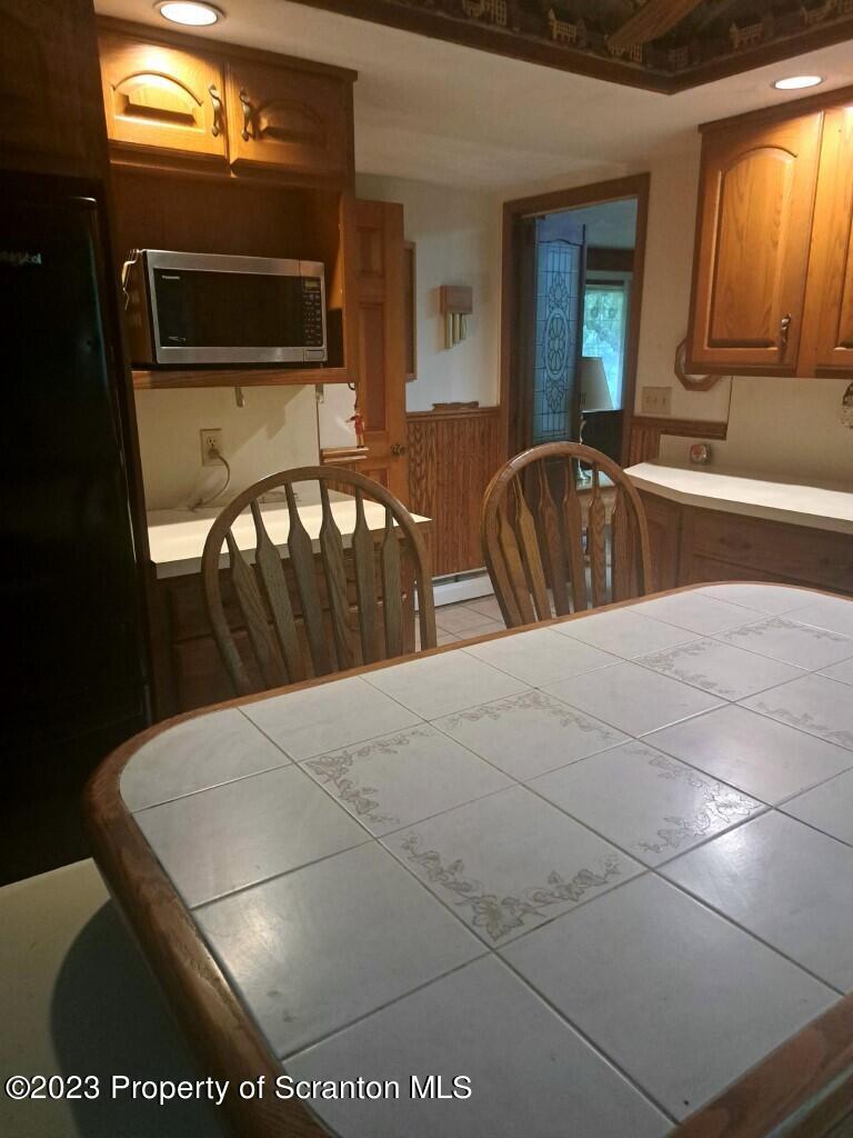 319 Blue Shutters Road Moscow, PA 18444 - Photo 11 of 27 Gallery Image 11
