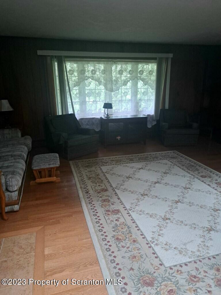 319 Blue Shutters Road Moscow, PA 18444 - Photo 13 of 27 Gallery Image 13