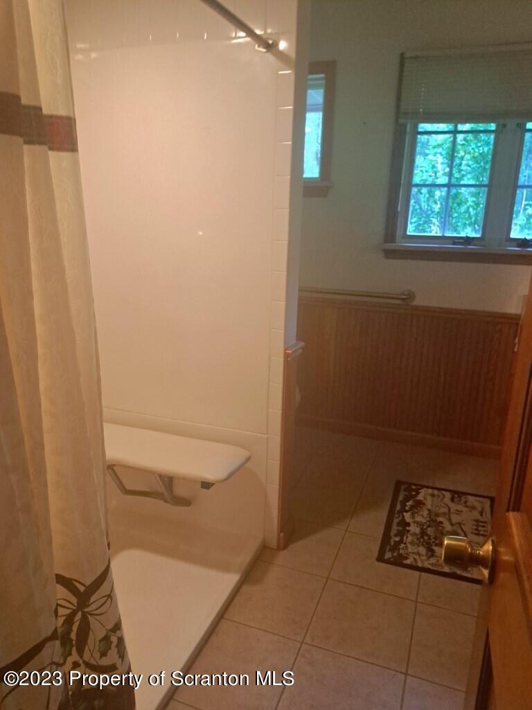 319 Blue Shutters Road Moscow, PA 18444 - Photo 21 of 27 Gallery Image 21