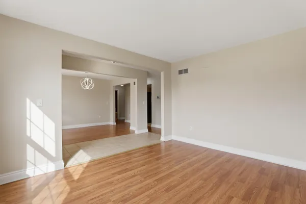 $2,545 | 35900 Abbey Drive, Romulus, MI 48174