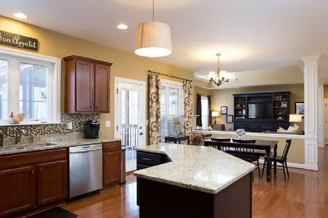 5524 Rathkeale Lane Franklin, TN 37067 - Photo 11 of 20 Enjoy your time preparing meals while visiting with your family & friends. Spacious kitchen flows to Family Room & Eat-In Dining area. Outdoor living space is just steps away. Windows throughout creates an exceptional amount of natural light.