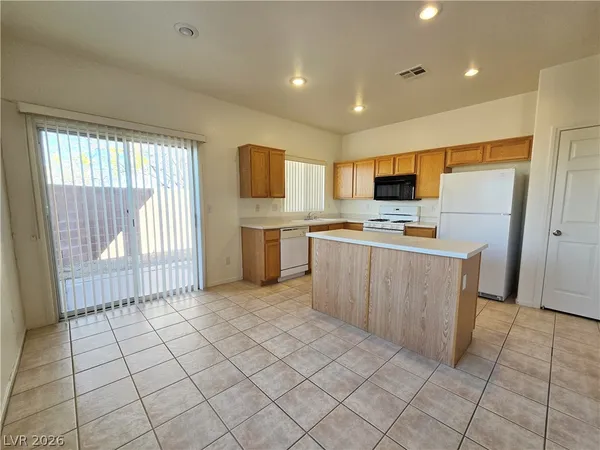 $1,890 | 184 Mt Earl Avenue, Henderson, NV 89012