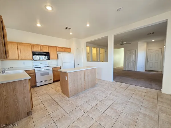 $1,890 | 184 Mt Earl Avenue, Henderson, NV 89012