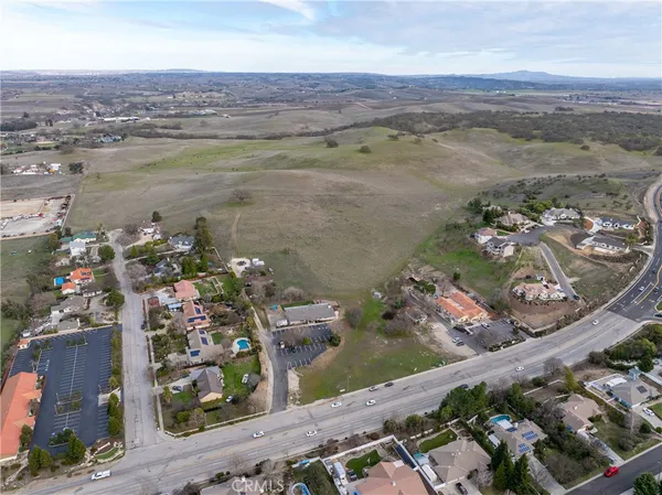 $2,300,000 | 2450 Golden Hill Road, Paso Robles, CA 93446