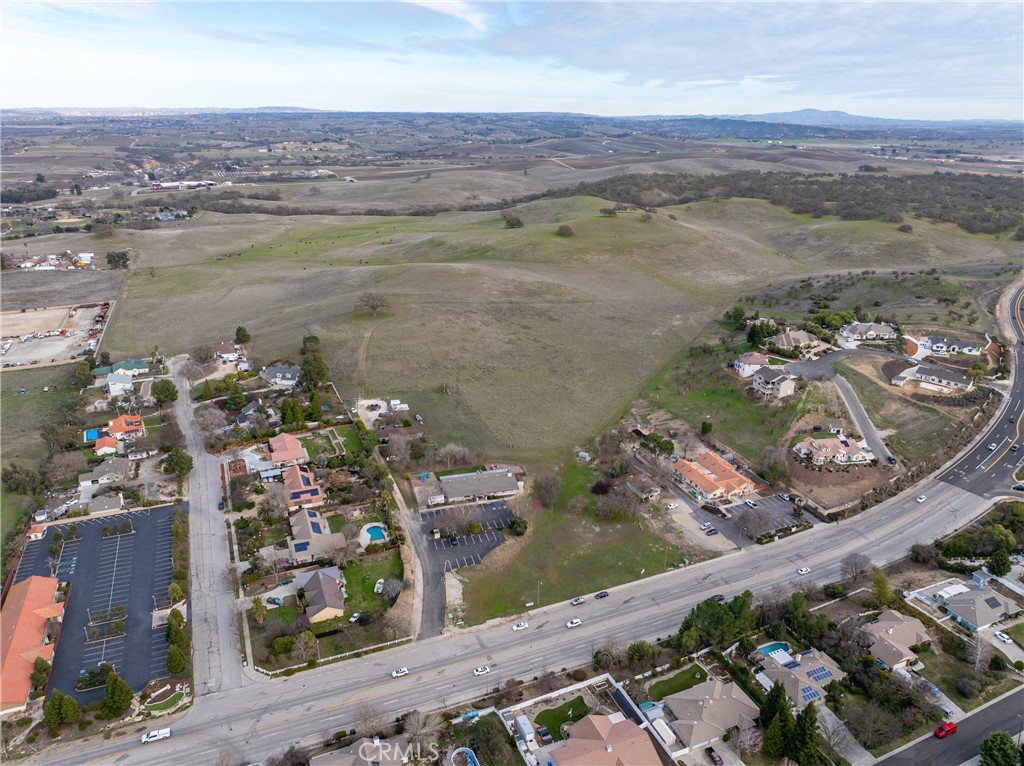 2450 Golden Hill Road Paso Robles, CA 93446 - Photo 17 of 24