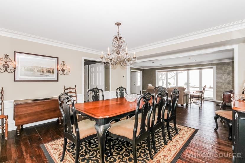 571 Lake Shore Road Grosse Pointe Shores, MI 48236 - Photo 7 of 43