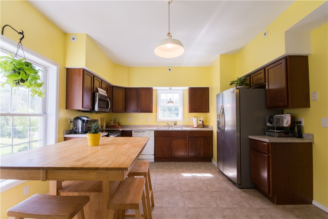 2 Cardinal Lane, Unit A Hopkinton, RI 02832 - Photo 12 of 48 Gallery Image 12