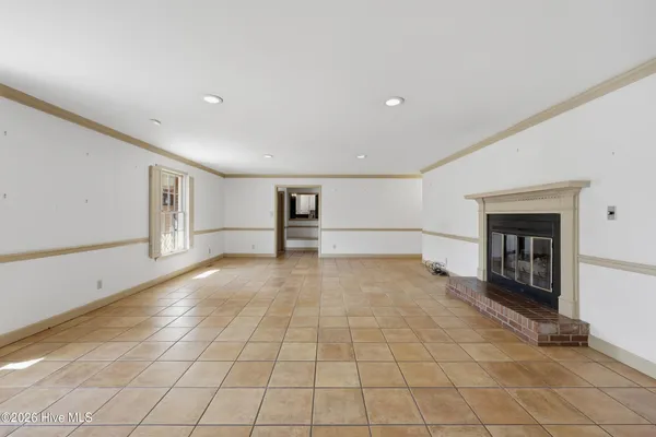 $475,000 | 1514 Crescent Drive, Elizabeth City, NC 27909