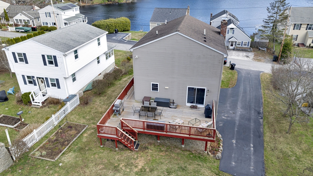 31 Glen Echo Shore Road Charlton, MA 01507 - Photo 3 of 32