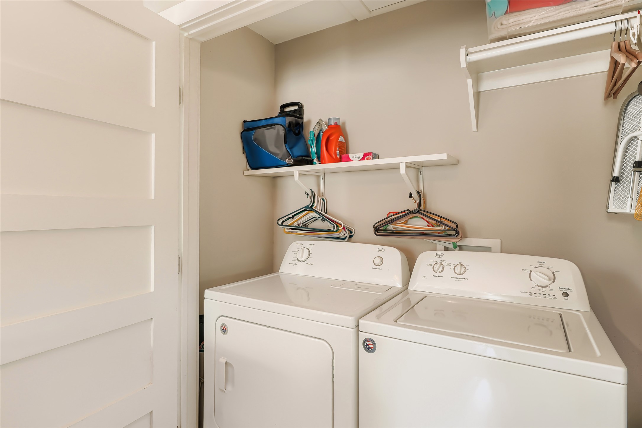 5707 Tracy Lynn Lane, Unit A Austin, TX 78721 - Photo 24 of 33 Laundry area with separate washer and dryer