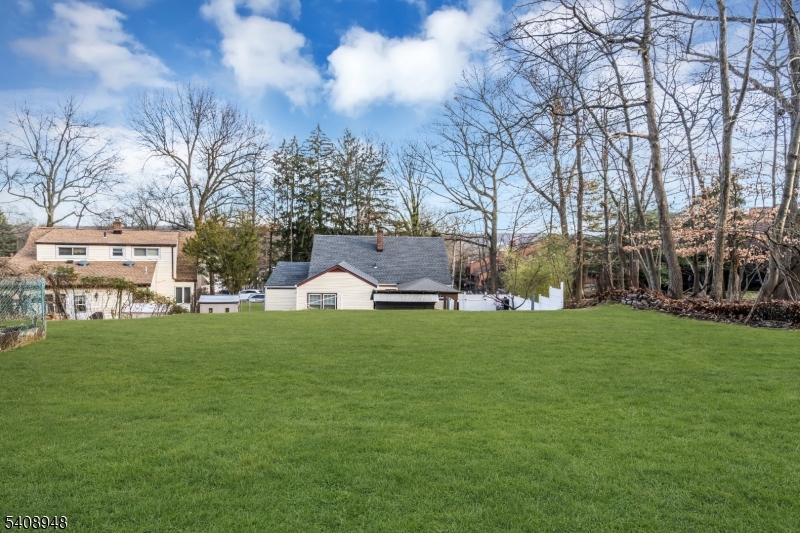 37 Schmitt Road West Orange, NJ 07052 - Photo 30 of 33