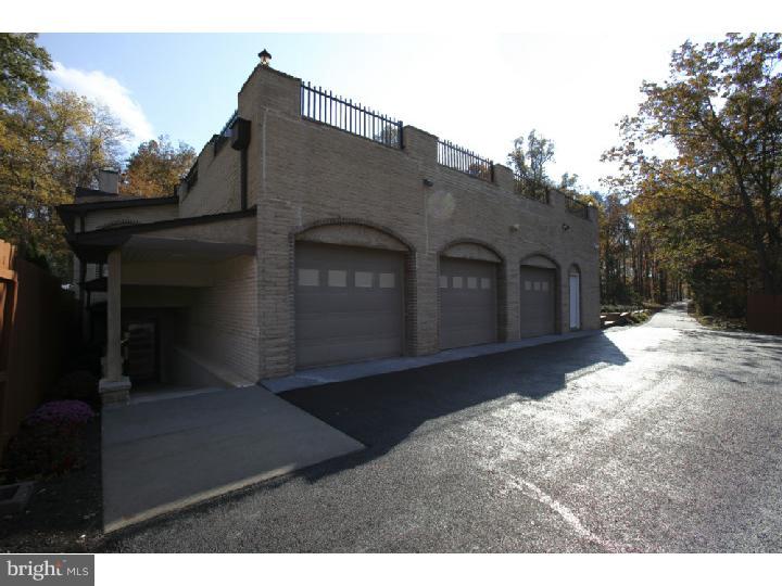243 Log Cabin Road Perkasie, PA 18944 - Photo 22 of 25 Garage