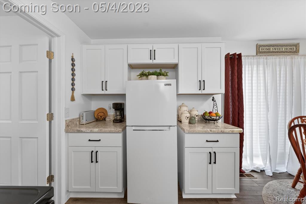 107 South Lester Street Capac, MI 48014 - Photo 14 of 43