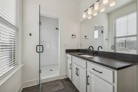 $274,990 | 100 Thompson Lane, Unit 6, Nashville, TN 37211