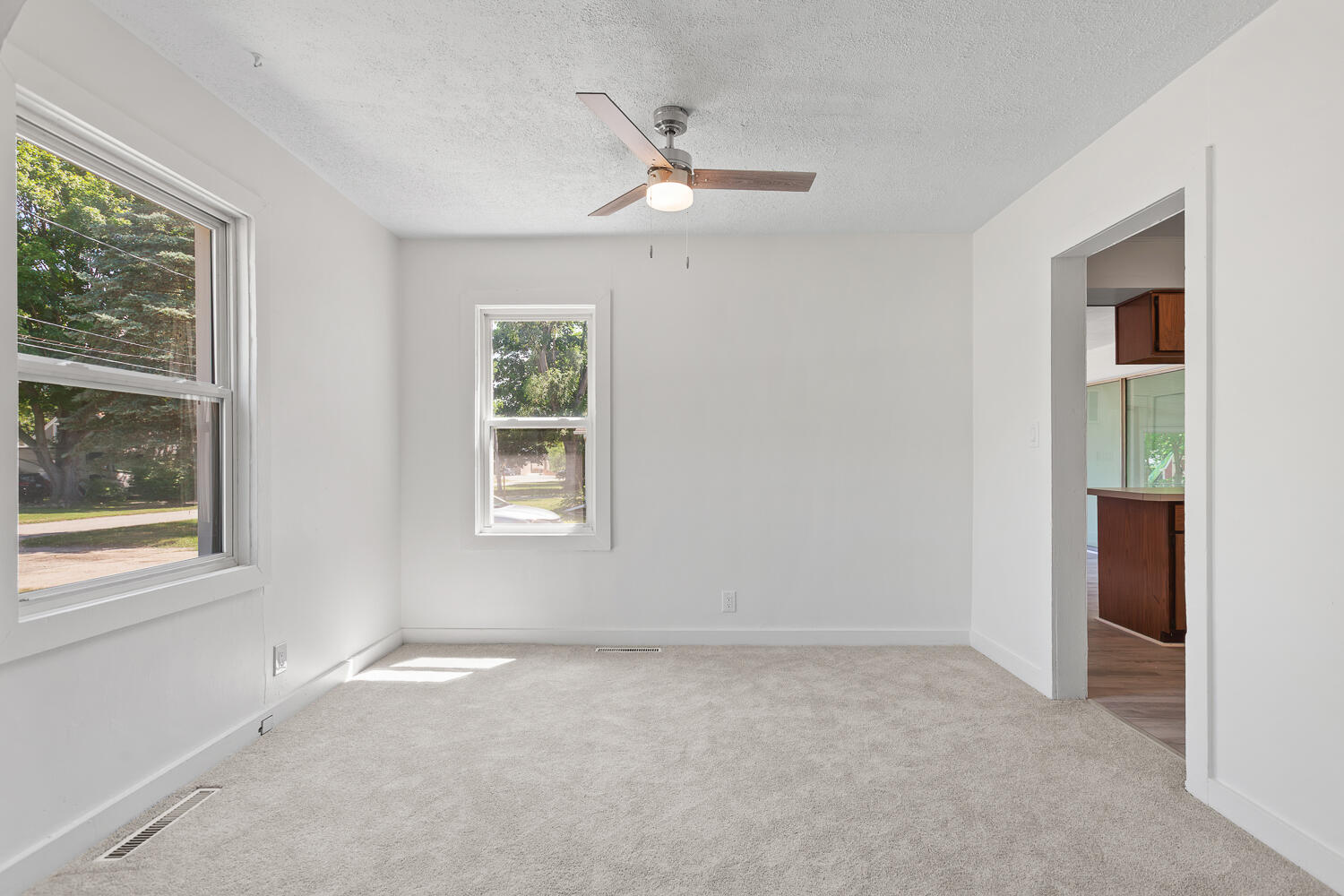 1055 Loren Road Adrian, MI 49221 - Photo 12 of 38 1055 Loren Ave - 1006