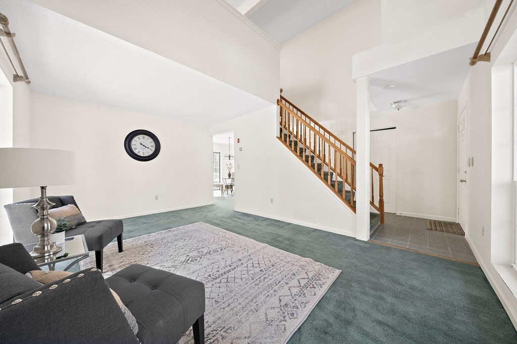 7 Cobb Lane Foxboro, MA 02035 - Photo 4 of 29