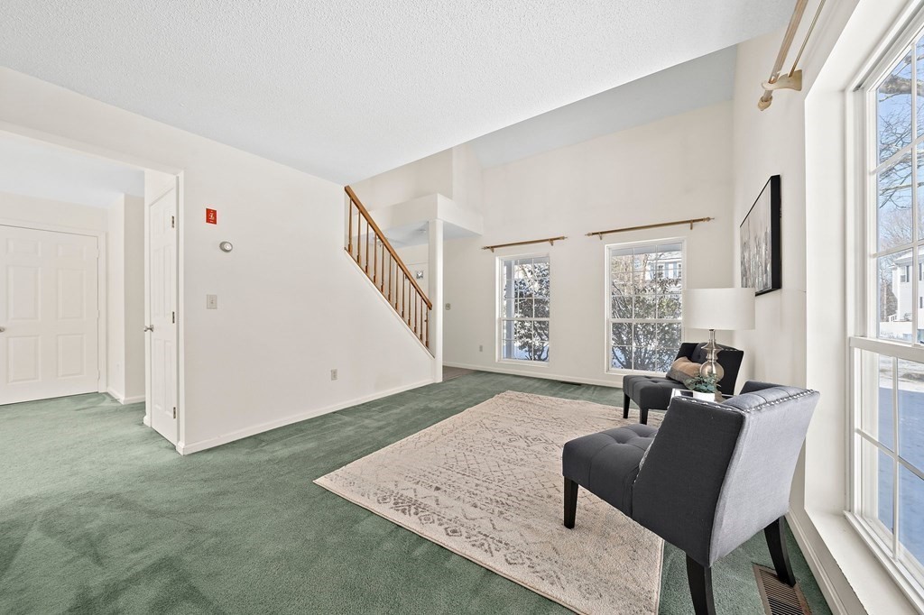 7 Cobb Lane Foxboro, MA 02035 - Photo 5 of 29