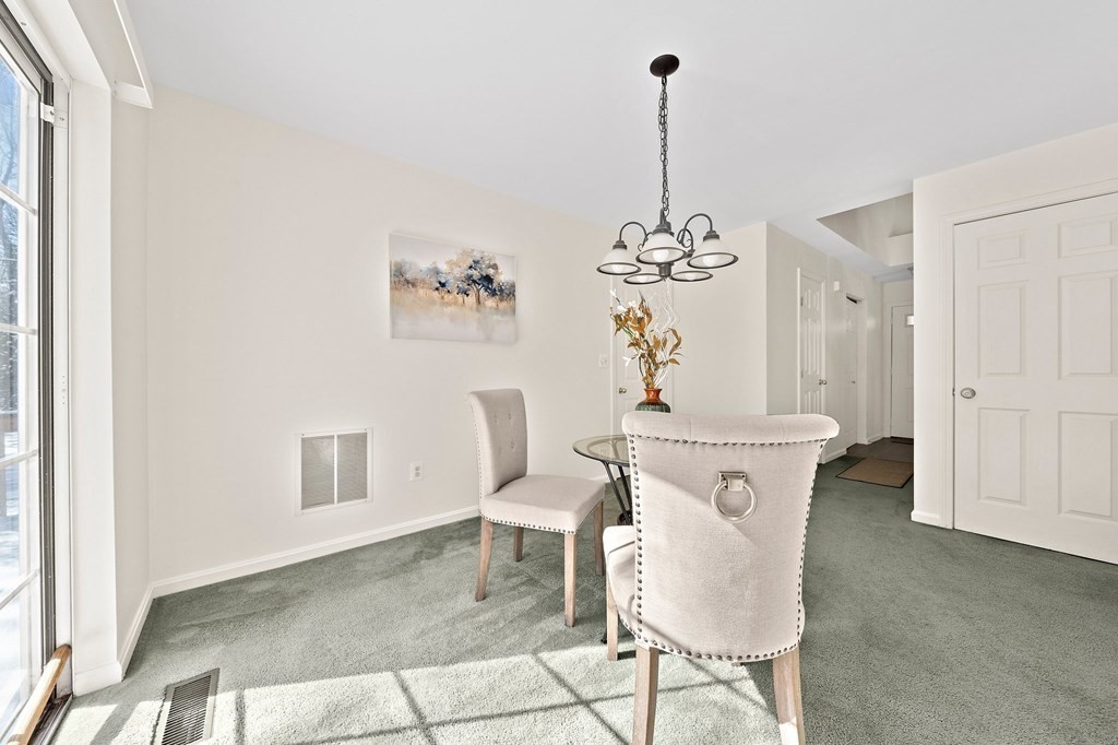 7 Cobb Lane Foxboro, MA 02035 - Photo 8 of 29