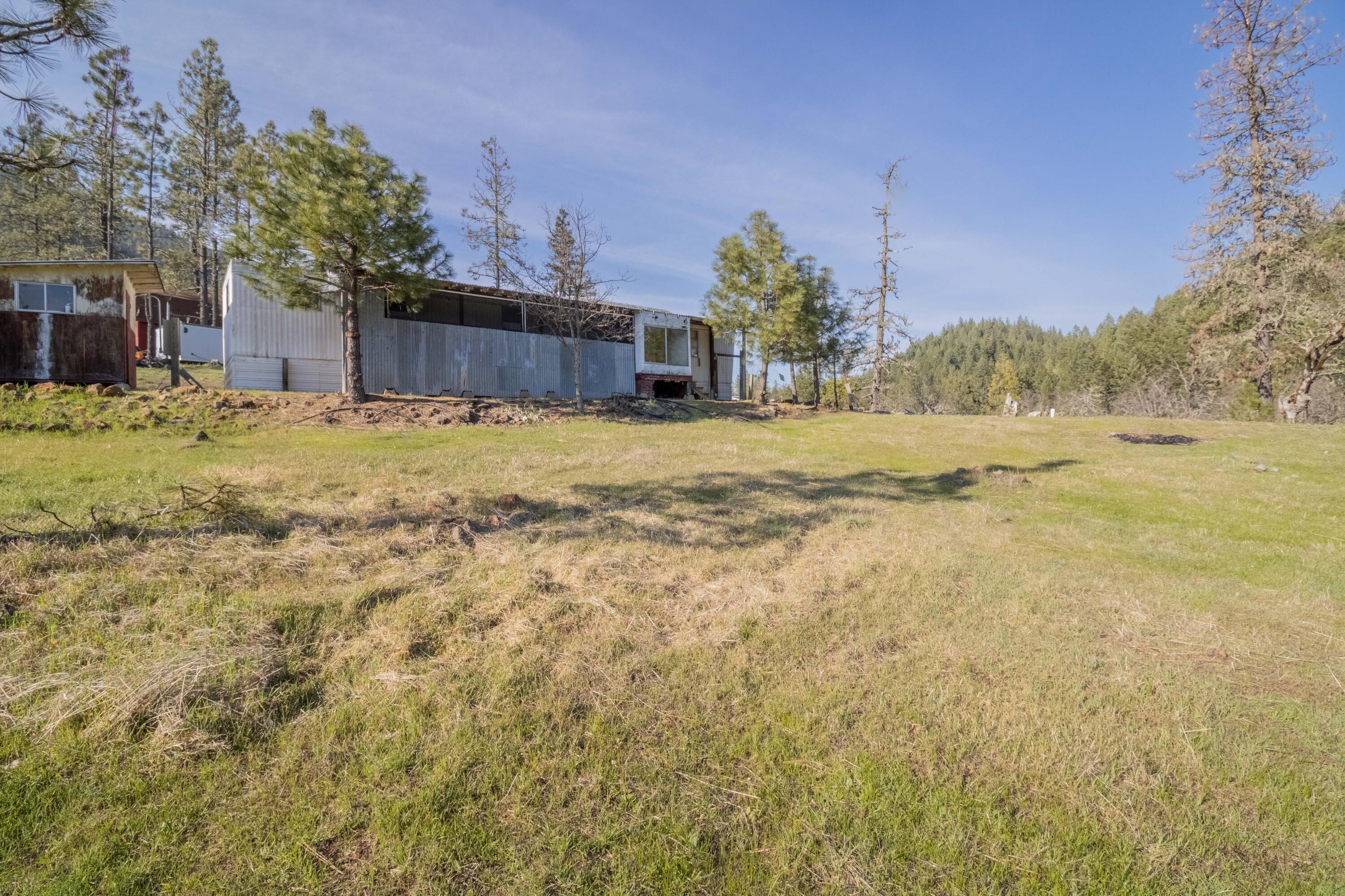 647 Gold Canyon Road Selma, OR 97538 - Photo 11 of 18 11