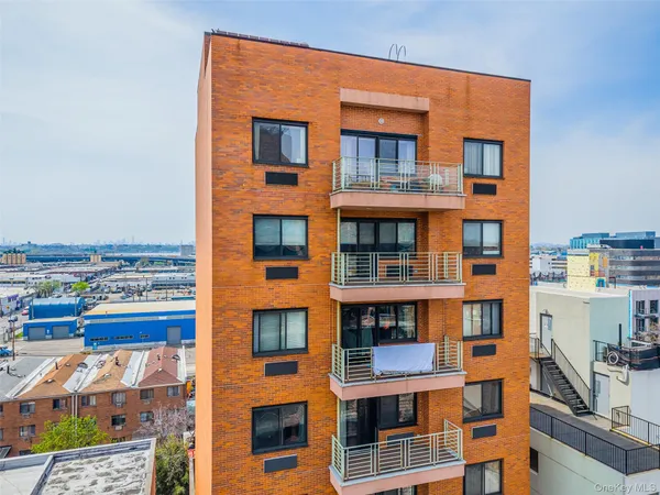 $688,800 | 31-38 137th Street, Unit 7B | Flushing