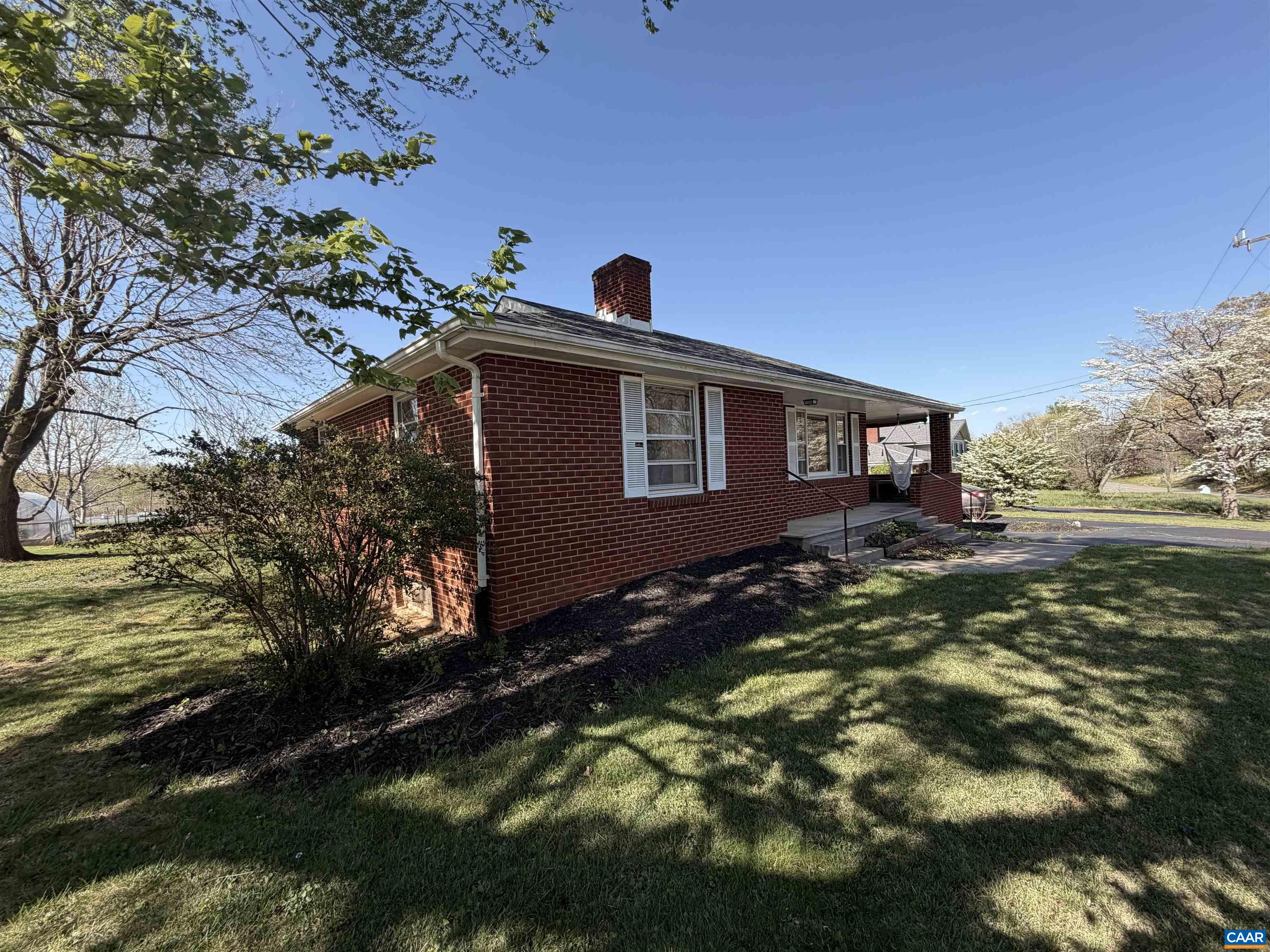 480 Stagecoach Road Charlottesville, VA 22902 - Photo 4 of 33