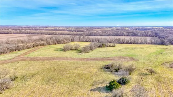 $105,500 | 17 Eagle Ridge, Warrensburg, MO 64093