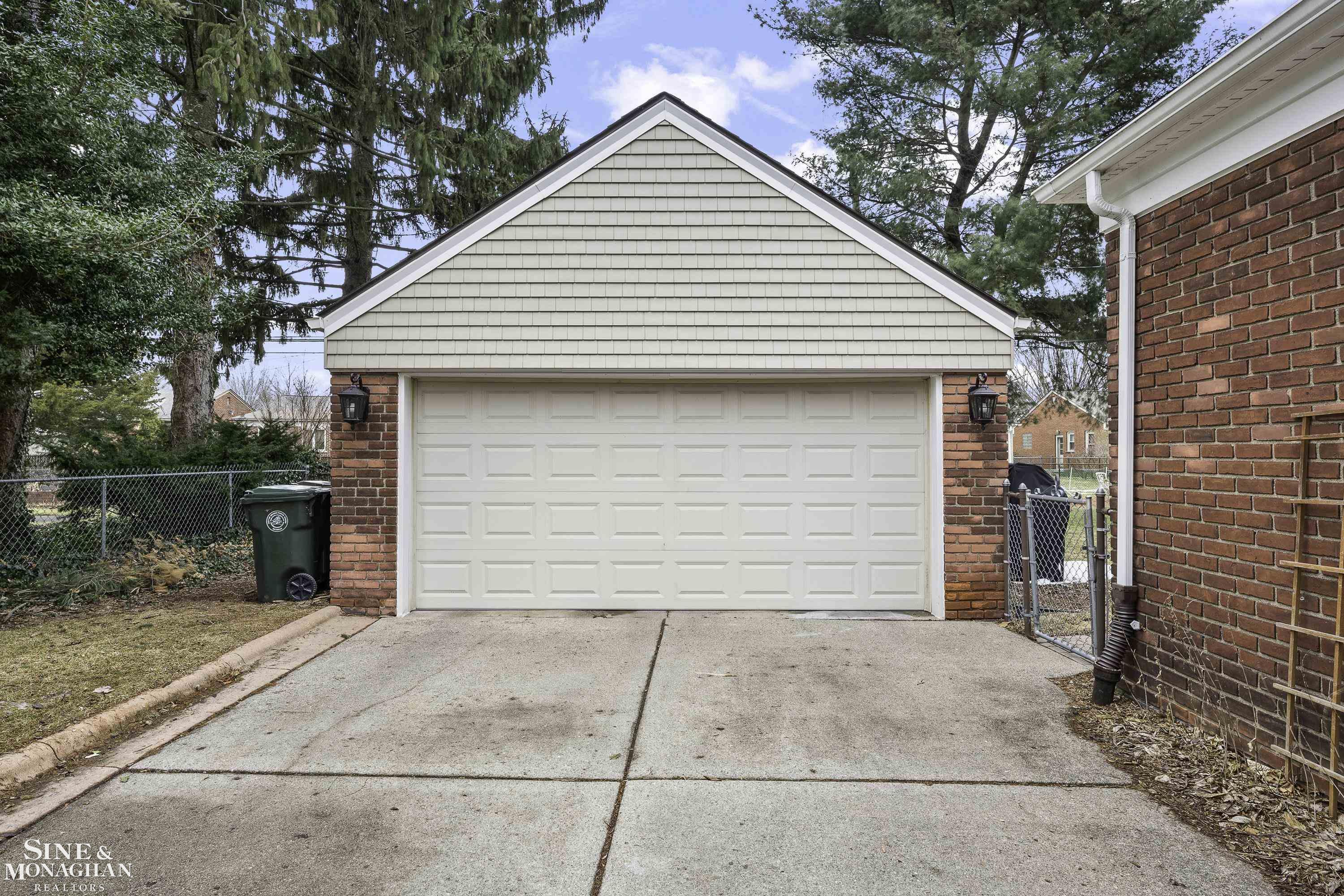 612 Hawthorne Road Grosse Pointe Woods, MI 48236 - Photo 39 of 51