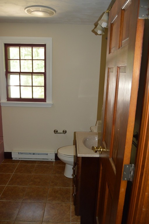 34 Colonial Way Rehoboth, MA 02769 - Photo 9 of 13 Gallery Image 9