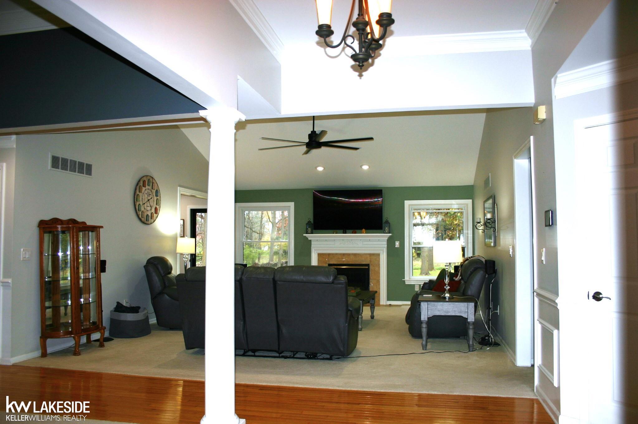 1877 Parks Road Oakland, MI 48363 - Photo 3 of 59