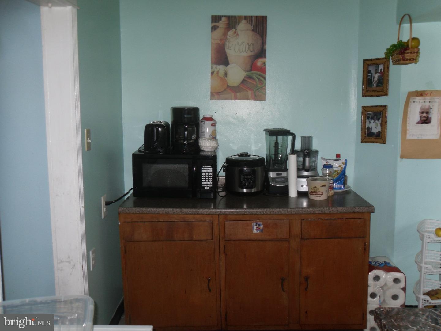 171 Marlborough Road Upper Darby, PA 19082 - Photo 7 of 22 Kitchen