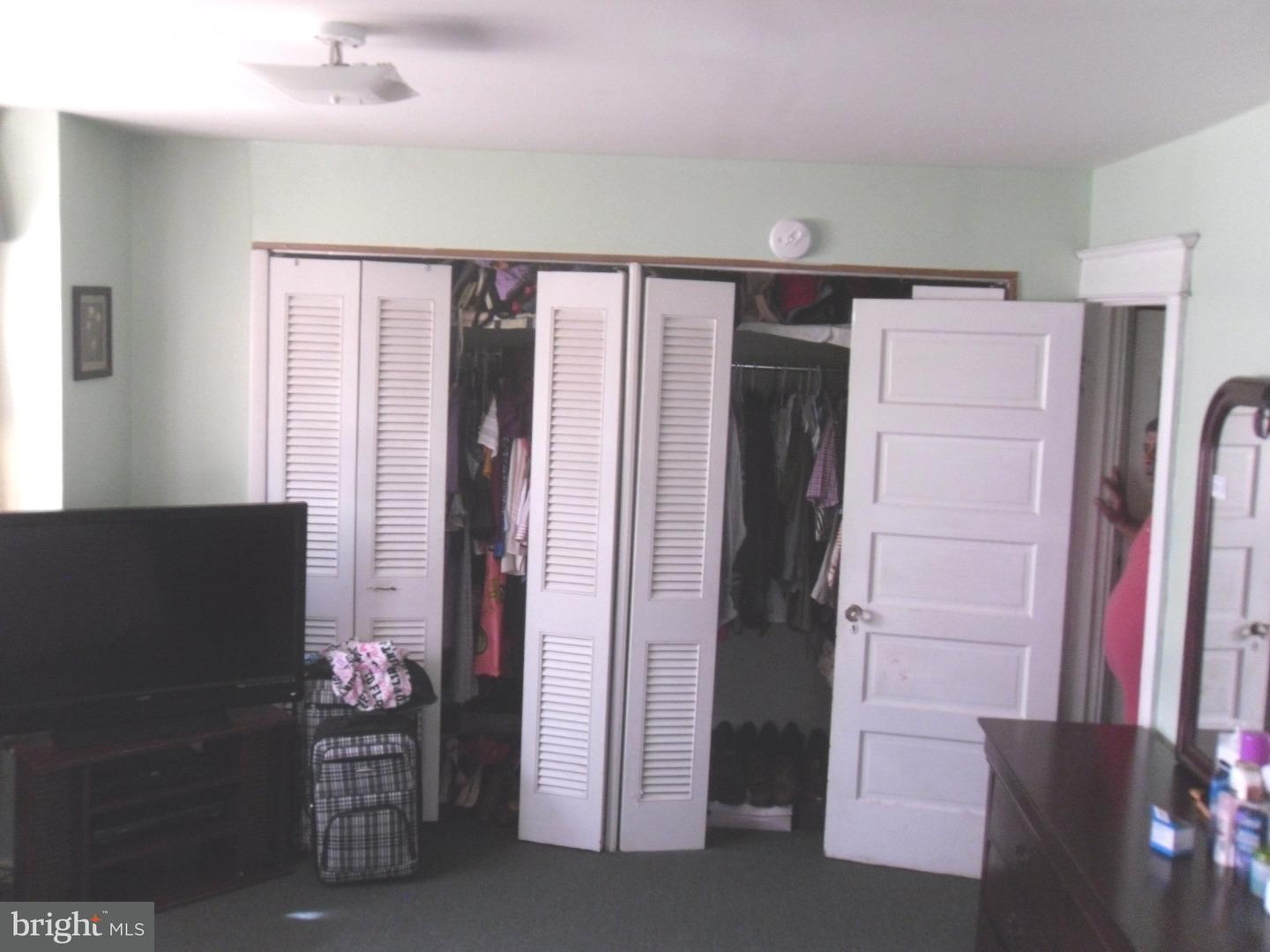 171 Marlborough Road Upper Darby, PA 19082 - Photo 8 of 22 Bedroom - Main