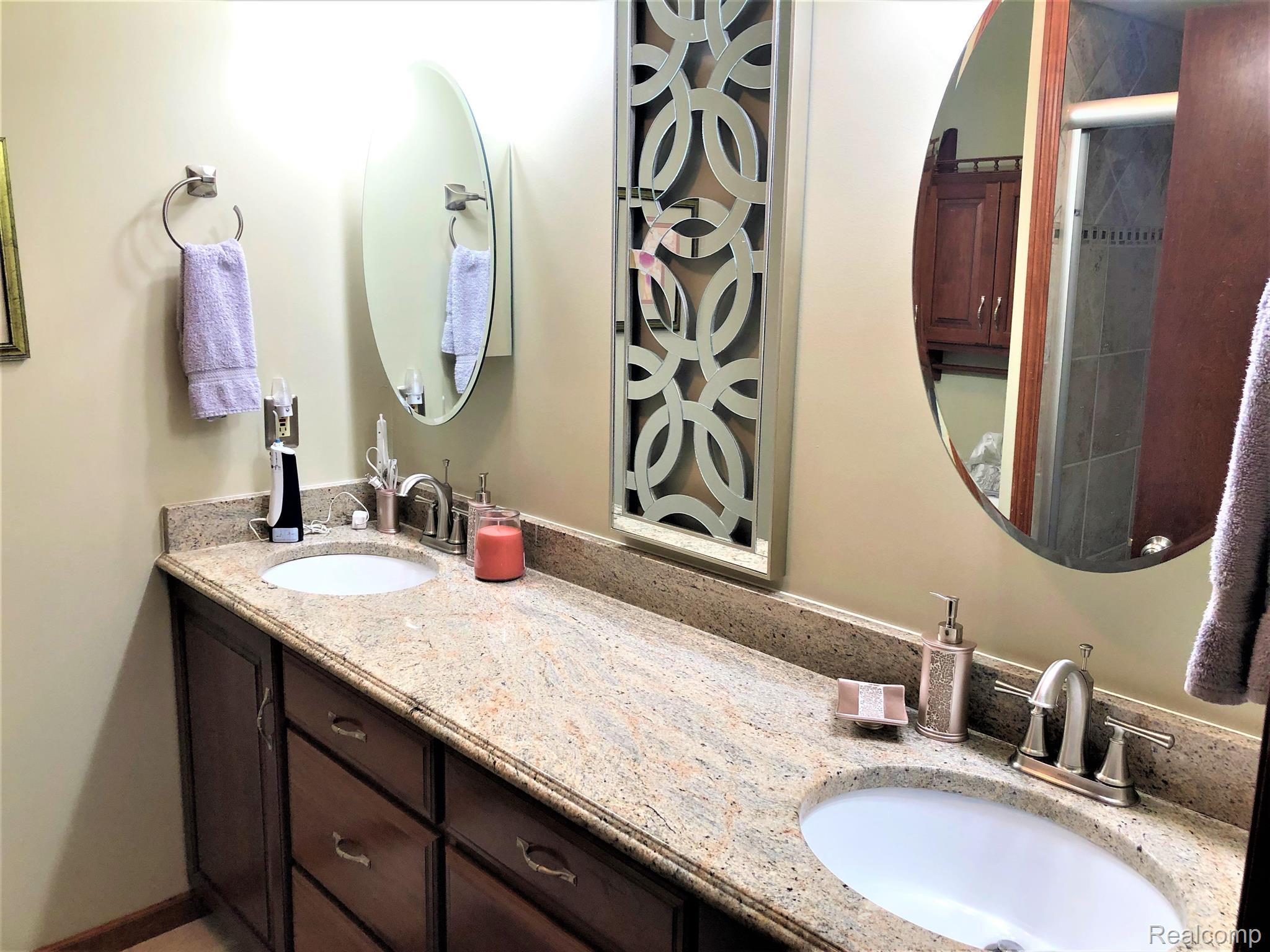 1177 Butler Boulevard Howell, MI 48843 - Photo 22 of 40 Dual Vanity