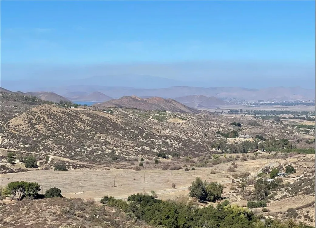 7 Martin Road Hemet, CA 92543 - Photo 5 of 15 a view of sky view and mountain