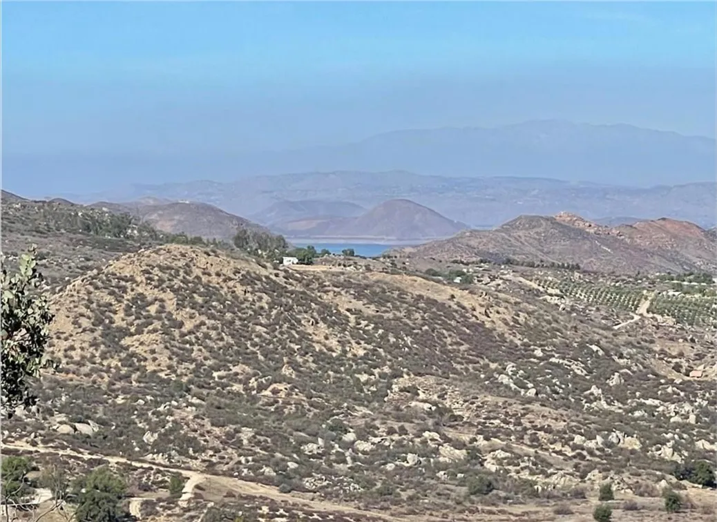 7 Martin Road Hemet, CA 92543 - Photo 6 of 15 a view of mountain and a mountain