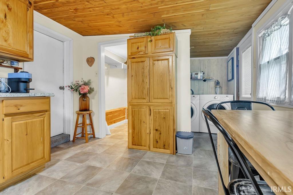 445 Rogers Road West Bloomington, IN 47403 - Photo 10 of 37 Gallery Image 10