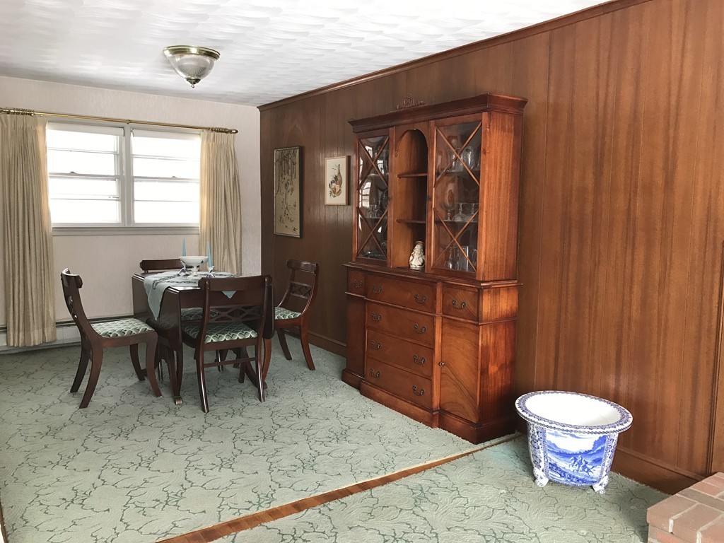 58 Kieran Road Reading, MA 01867 - Photo 5 of 26 Gallery Image 5