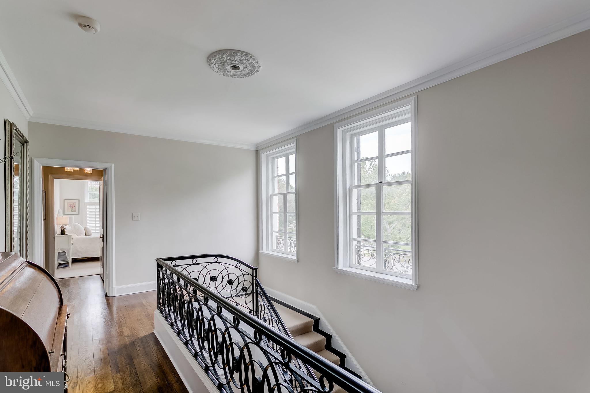 101 Wendover Road Baltimore, MD 21218 - Photo 18 of 45 2nd Floor Hall