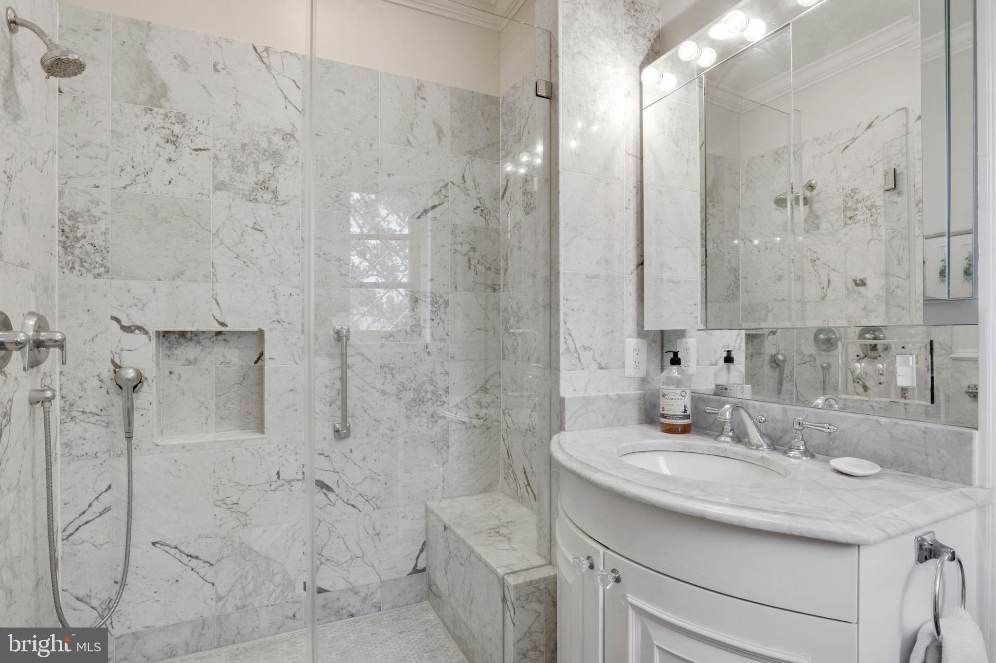 101 Wendover Road Baltimore, MD 21218 - Photo 21 of 45 Master Bath