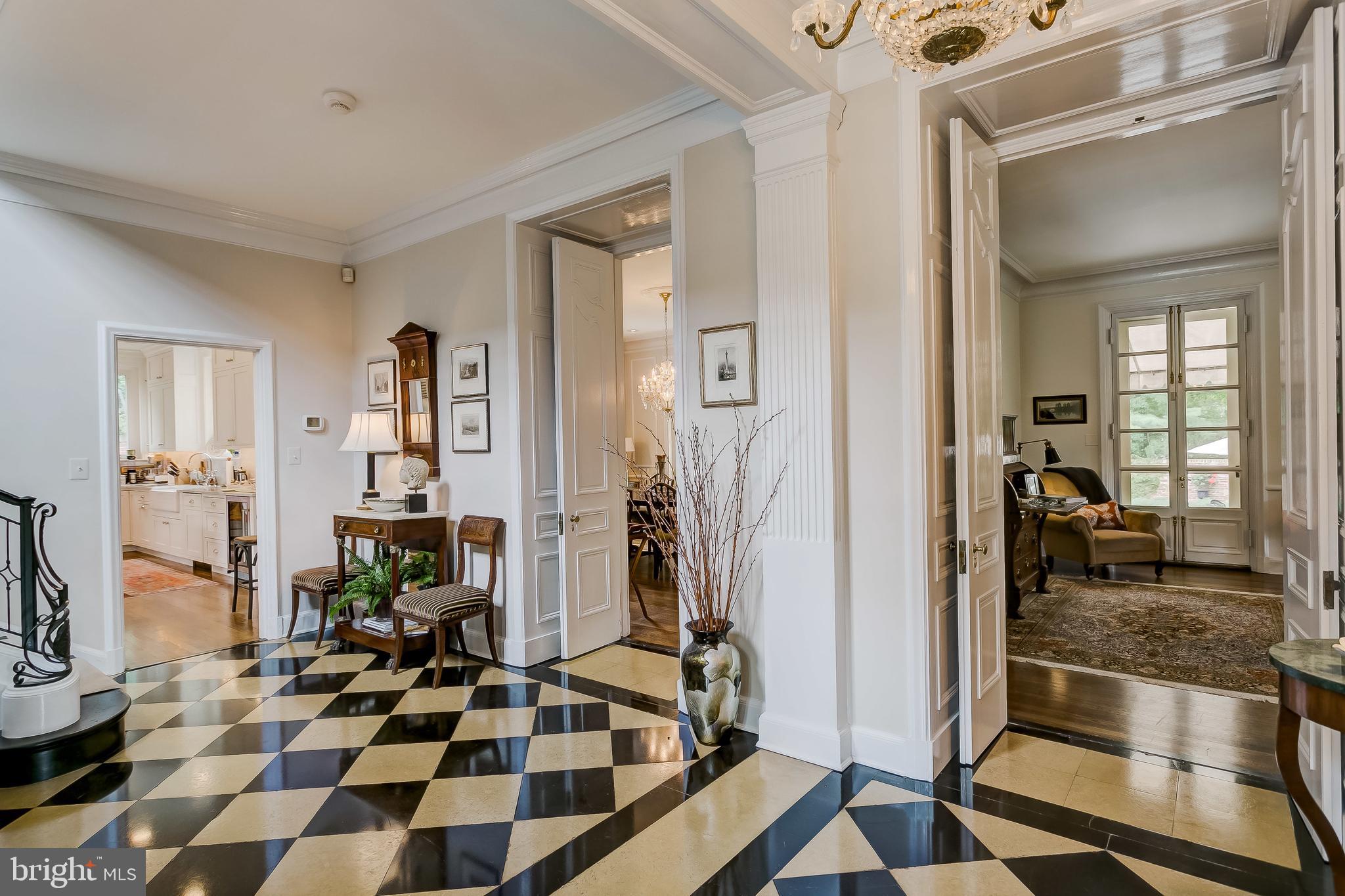 101 Wendover Road Baltimore, MD 21218 - Photo 4 of 45 Foyer