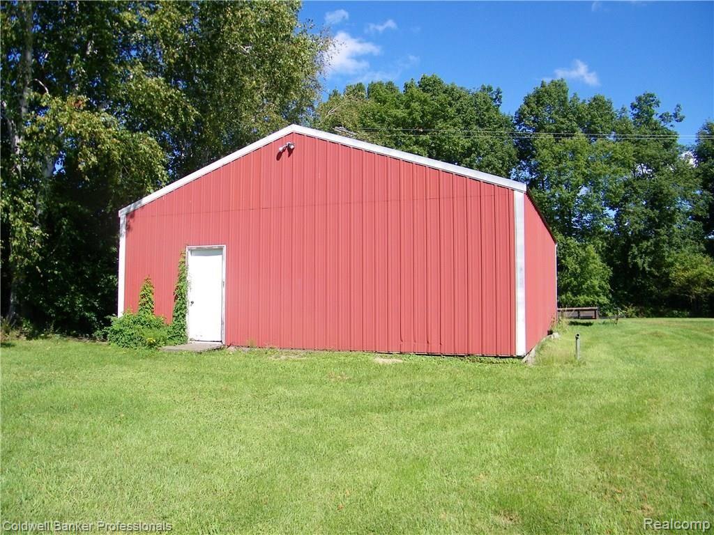 5344 Fish Lake Road North Branch, MI 48461 - Photo 3 of 17 100_2709.jpg